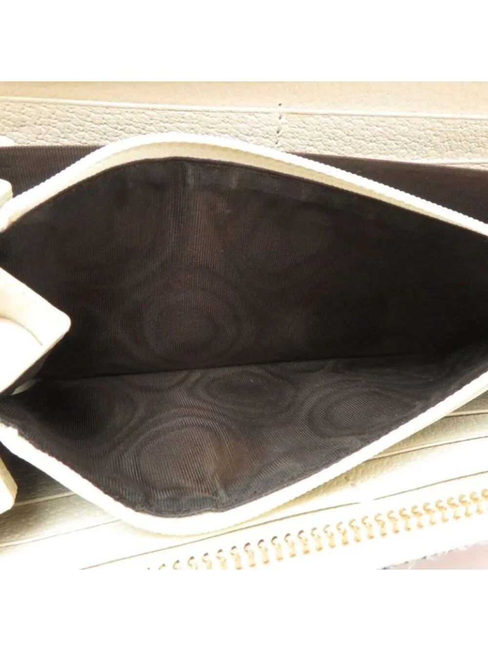 Gucci Wallet Beige
